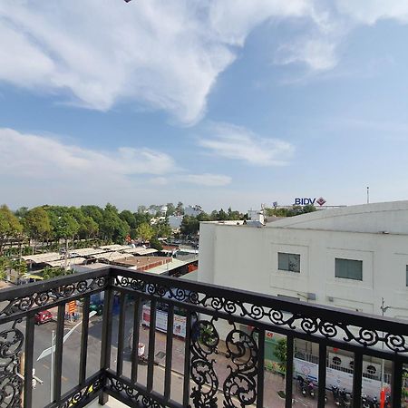 Minh Khue Hotel Vinh Long Exterior photo