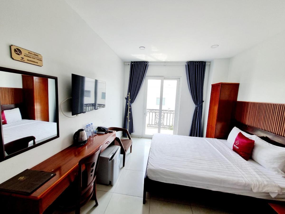 Minh Khue Hotel Vinh Long Exterior photo