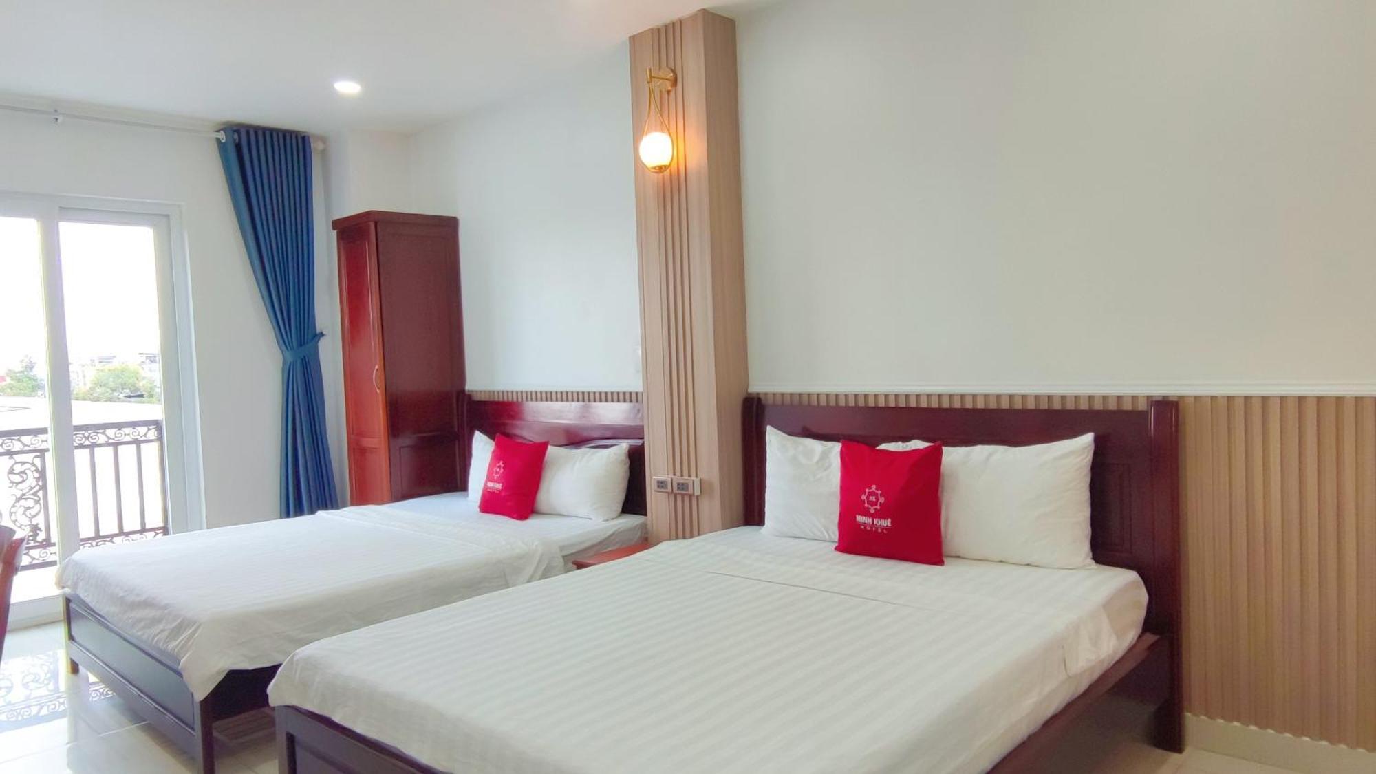 Minh Khue Hotel Vinh Long Exterior photo
